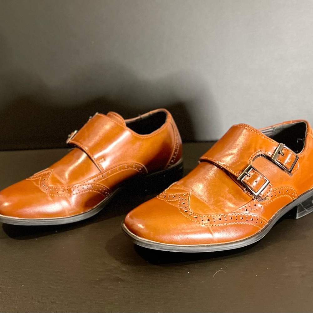 Stacy Adams toddler monk strap dress shoes. Like new, cognac color, size 11.5.
